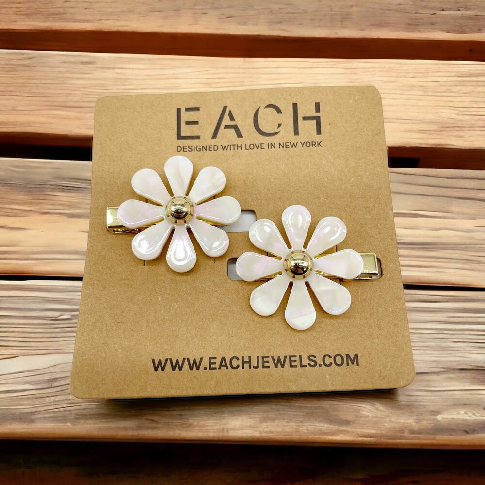 NEW EACH Jewels Barrettes‎ Perfectly Pearl Daisy Flower White Gold Flirty Twee